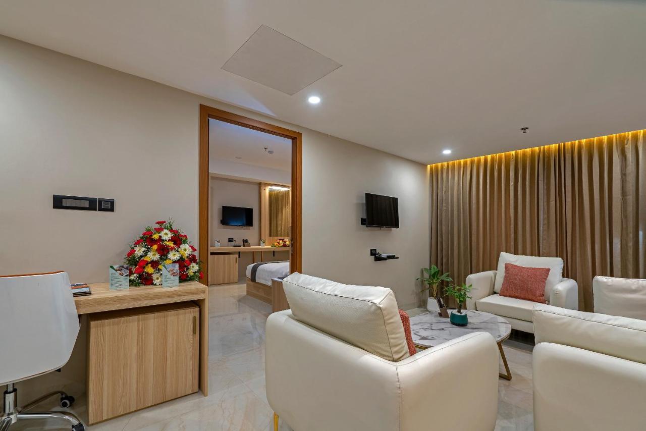 The Port By Jdaniels Hotell Thiruvananthapuram Eksteriør bilde